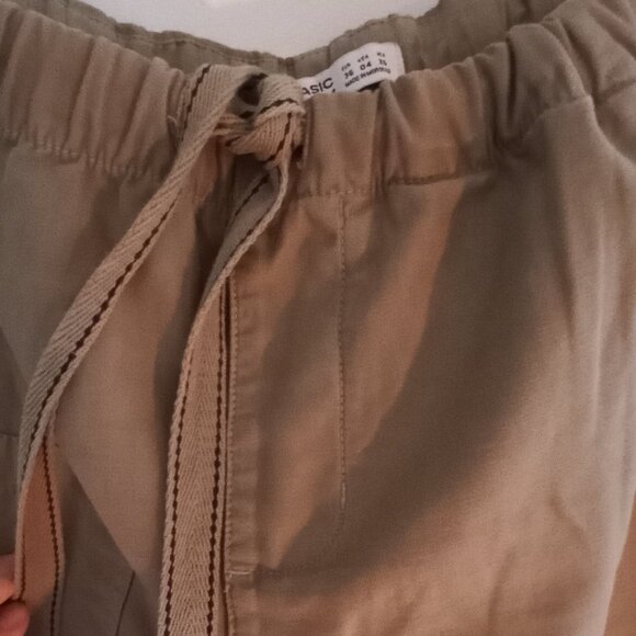 ZARA slouchy khaki/olive cargo pants with patches - Picture 6 of 12
